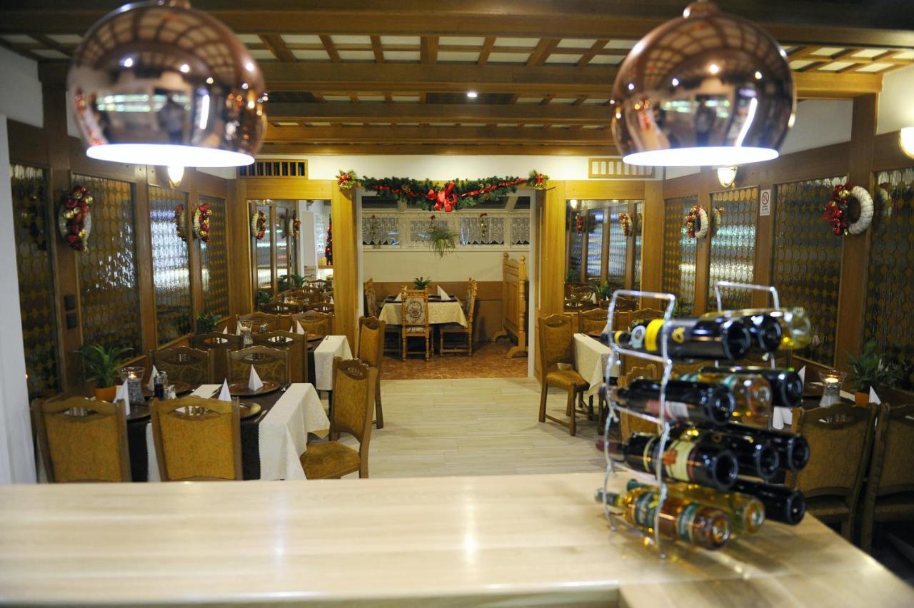 Penzion Blesk Ruzomberok Extérieur photo