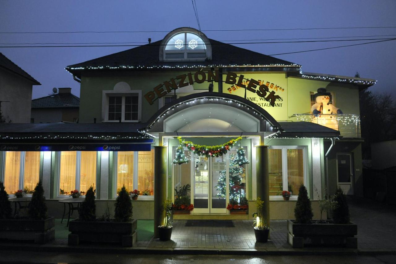 Penzion Blesk Ruzomberok Extérieur photo